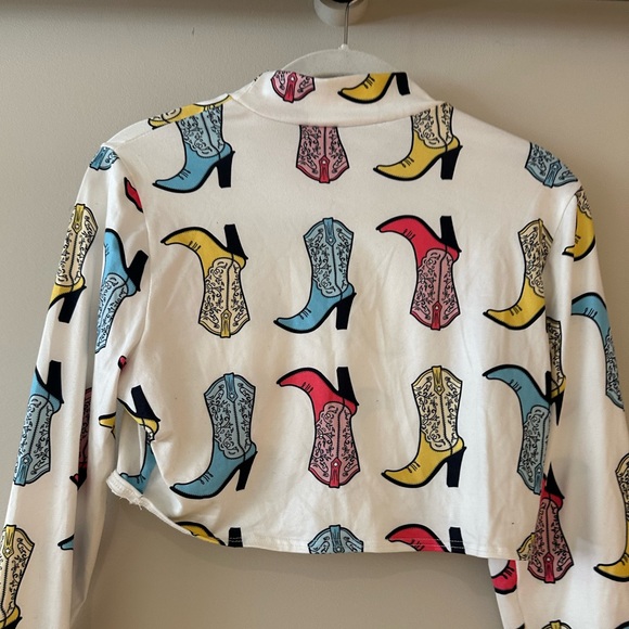Nylon Apparel Long Sleeve Sleeve Cropped Cowboy Boots Multiple Color Shirt - Picture 2 of 5